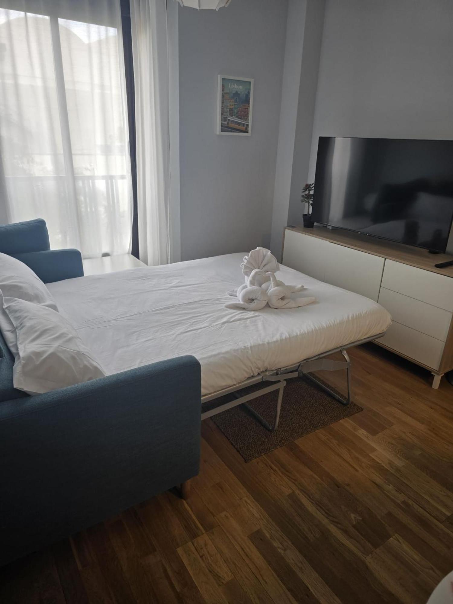 Airport Madrid Plenilunio Suites Green By Bebalmy Kültér fotó