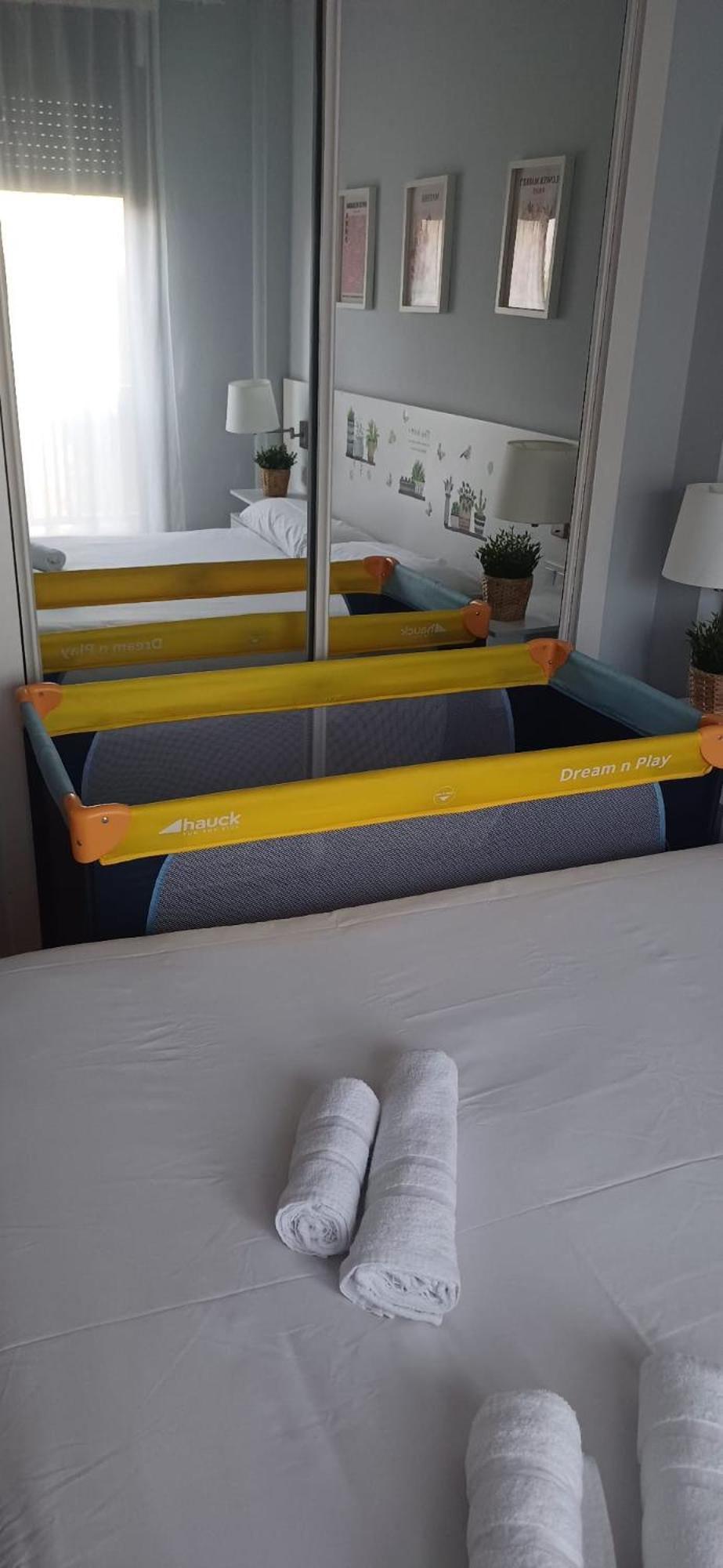 Airport Madrid Plenilunio Suites Green By Bebalmy Kültér fotó